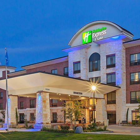 Holiday Inn Express Hotel And Suites Duncan By Ihg Bagian luar foto